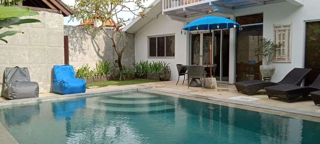 Seminyak 3 Bedrooms Villa Demen Private Pool